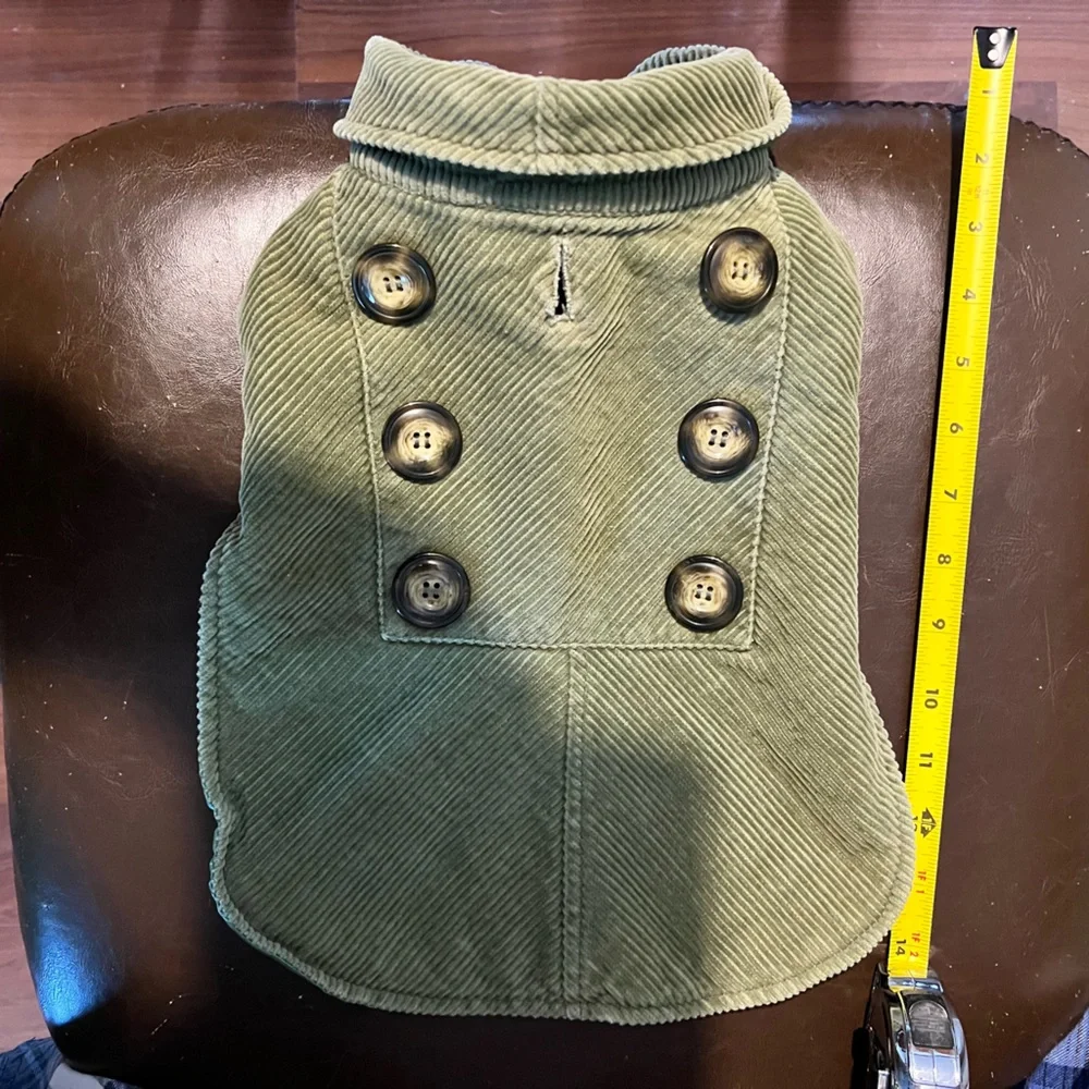 Woolrich sz M corduroy green dog coat in size M.